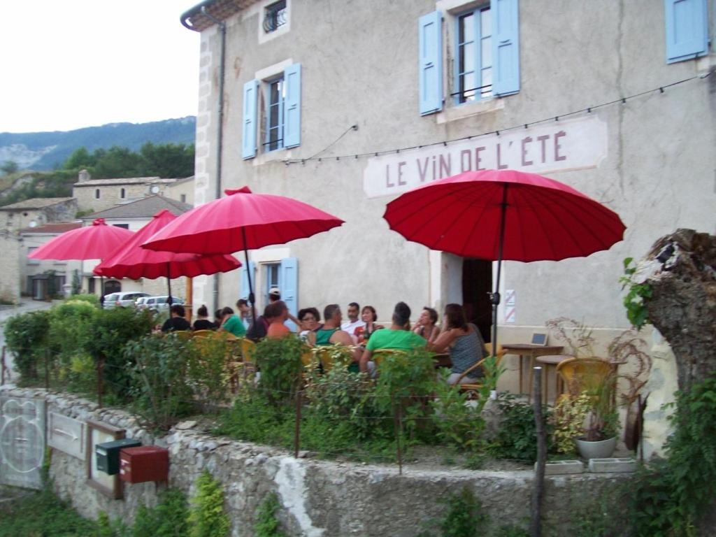 Bed and Breakfast Le Vin De L'Ete Ponet-et-Saint-Auban Экстерьер фото